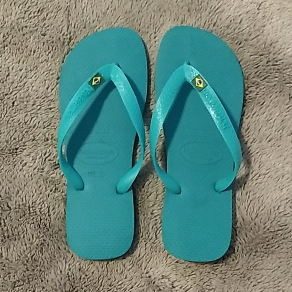 NWOT Havaianas Brazil Flip Flops